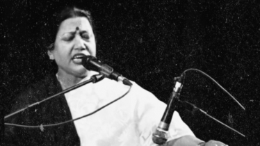 ফরিদা পারভীনের শেষ শ্রদ্ধা শহীদ মিনারে, দাফন কুষ্টিয়ায়