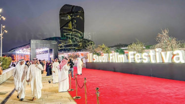 ‘যাত্রার গল্প’ নিয়ে সাজছে ১২তম সৌদি চলচ্চিত্র উৎসব ‘যাত্রার গল্প’ নিয়ে সাজছে ১২তম সৌদি চলচ্চিত্র উৎসব