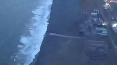 জাপানে ৭.৪ ভূমিকম্পের পর আঘাত হানল সুনামি