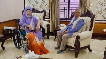 সেনানিবাসে খালেদা জিয়া ও ড. ইউনূসের সৌজন্য সাক্ষাৎ সেনানিবাসে খালেদা জিয়া ও ড. ইউনূসের সৌজন্য সাক্ষাৎ