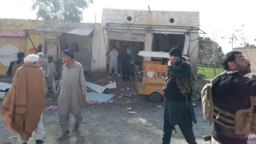 পাকিস্তানে শক্তিশালী বোমা বিস্ফোরণে শিশুসহ নিহত ২, আহত ১৭ পাকিস্তানে শক্তিশালী বোমা বিস্ফোরণে শিশুসহ নিহত ২, আহত ১৭