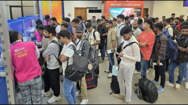 কম্বোডিয়ার সাইবার ফাঁদ থেকে ফিরলেন ৫৮৩ বাংলাদেশি