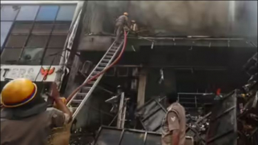 ভারতের কোচিং সেন্টারে ভয়াবহ অগ্নিকাণ্ডে নিহত ১৫