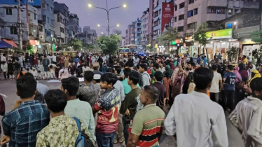 রামিসা হত্যার ঘটনায় কালশীতে বিক্ষোভ, যান চলাচল বন্ধ রামিসা হত্যার ঘটনায় কালশীতে বিক্ষোভ, যান চলাচল বন্ধ