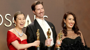 অস্কারের ৯৮তম আসরে পুরস্কার পেলেন যারা