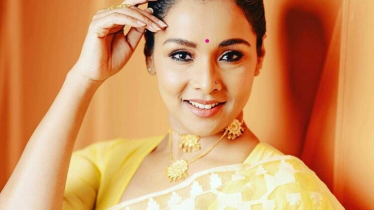 নায়িকার চরিত্রে প্রথমবার রুনা খান