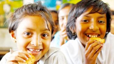 ১৬৫ উপজেলায় স্কুল ফিডিং কার্যক্রম শুরু ১৬৫ উপজেলায় স্কুল ফিডিং কার্যক্রম শুরু