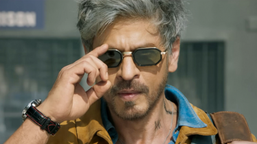 ‘কিং’ সিনেমায় নতুন চমক দেখাবেন শাহরুখ খান ‘কিং’ সিনেমায় নতুন চমক দেখাবেন শাহরুখ খান