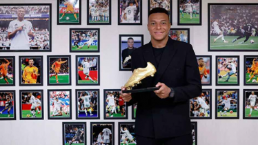 ক্যারিয়ারে প্রথমবার ইউরোপিয়ান গোল্ডেন বুট জিতলেন এমবাপ্পে