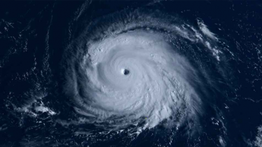 ধেয়ে আসছে সুপার টাইফুন ‘রাগাসা’