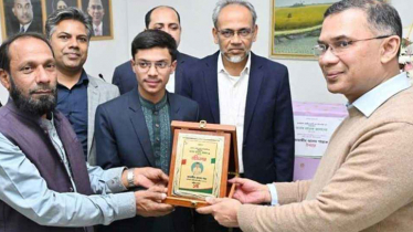মেডিকেল ভর্তি পরীক্ষায় প্রথম হওয়া শান্তকে উপহার দিলেন তারেক রহমান