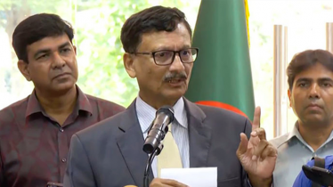 ৭১ ইস্যুতে ইসহাক দারের মন্তব্যের সঙ্গে একমত নয় বাংলাদেশ: পররাষ্ট্র উপদেষ্টা ৭১ ইস্যুতে ইসহাক দারের মন্তব্যের সঙ্গে একমত নয় বাংলাদেশ: পররাষ্ট্র উপদেষ্টা