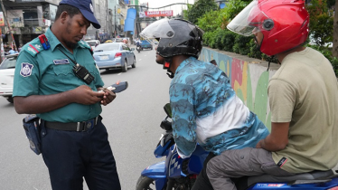 রাজধানীতে ট্রাফিক আইন লঙ্ঘনে একদিনে ২২৬৪ মামলা