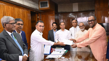 পরিচ্ছন্নতাকর্মীদের ৫ হাজার টাকা করে ঈদ উপহার দিলেন প্রধানমন্ত্রী