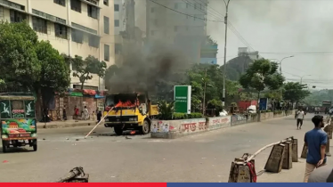 মিরপুরে পুলিশের গাড়ি ভাঙচুর, সিটি কর্পোরেশনের গাড়িতে আগুন