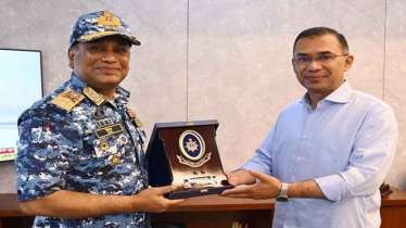 প্রধানমন্ত্রীর সঙ্গে কোস্টগার্ড মহাপরিচালকের সৌজন্য সাক্ষাৎ প্রধানমন্ত্রীর সঙ্গে কোস্টগার্ড মহাপরিচালকের সৌজন্য সাক্ষাৎ