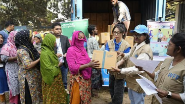 কড়াইল বস্তির অগ্নিকাণ্ডে ক্ষতিগ্রস্তদের পাশে ডব্লিউএফপি