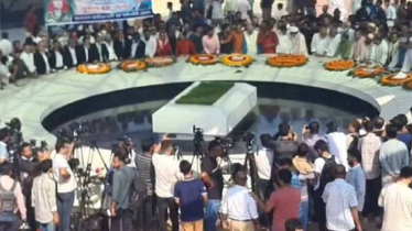 জিয়াউর রহমানের মাজারে জনতার ঢল জিয়াউর রহমানের মাজারে জনতার ঢল