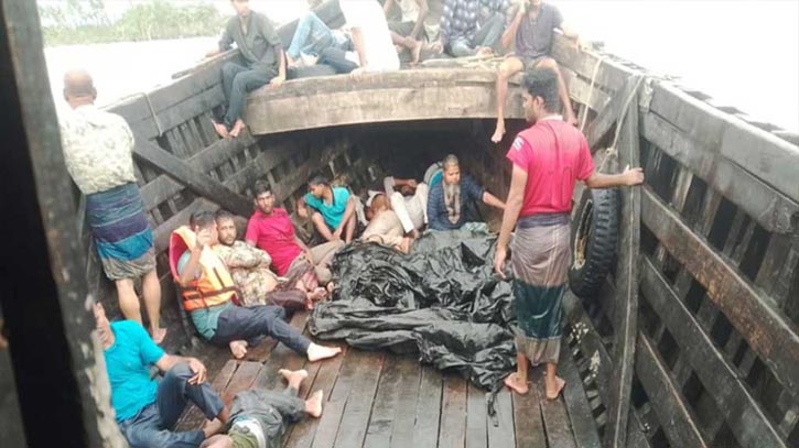 মেঘনায় ট্রলার ডুবি, ৬ জন নিখোঁজ মেঘনায় ট্রলার ডুবি, ৬ জন নিখোঁজ