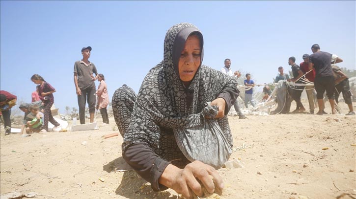 গাজায় মানবিক সহায়তা নিতে গিয়ে ১৩ জনসহ একদিনে নিহত ৬৪ 