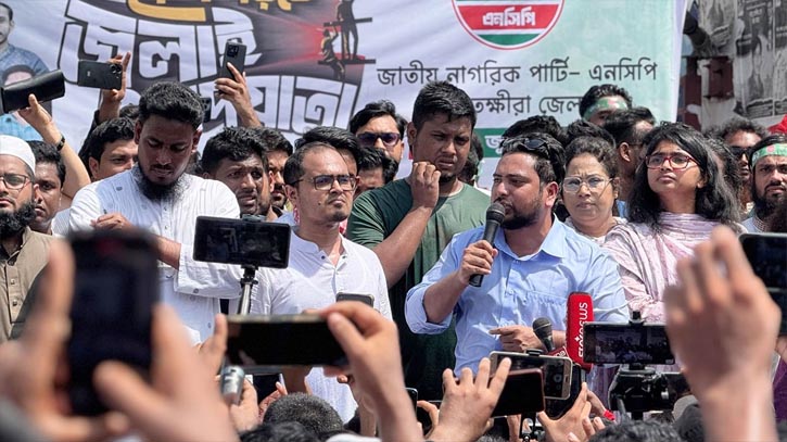 অভ্যুত্থানের শক্তি এখনো মাঠে আছে: নাহিদ ইসলাম