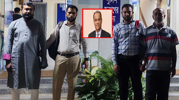 সাবেক ভূমিমন্ত্রী সাইফুজ্জামানের এজেন্ট আজিজ ও উৎপল গ্রেপ্তার