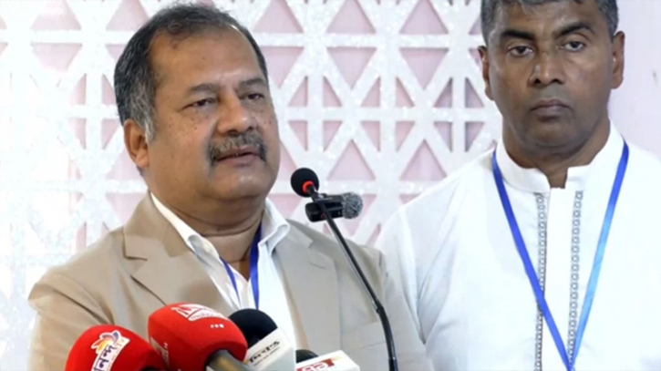 আ.লীগ সরকারের ৩০ লাখ কোটি টাকার ঋণের বোঝা বহন করছি: তথ্যমন্ত্রী