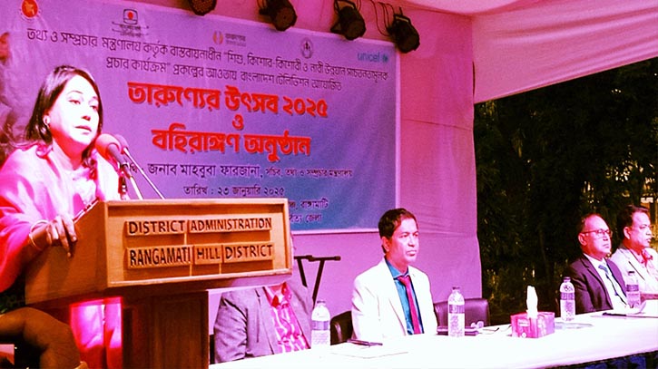 জাতিকে এগিয়ে নিতে নারী ও শিশুদের শিক্ষিত করতে হবে: তথ্য সচিব জাতিকে এগিয়ে নিতে নারী ও শিশুদের শিক্ষিত করতে হবে: তথ্য সচিব