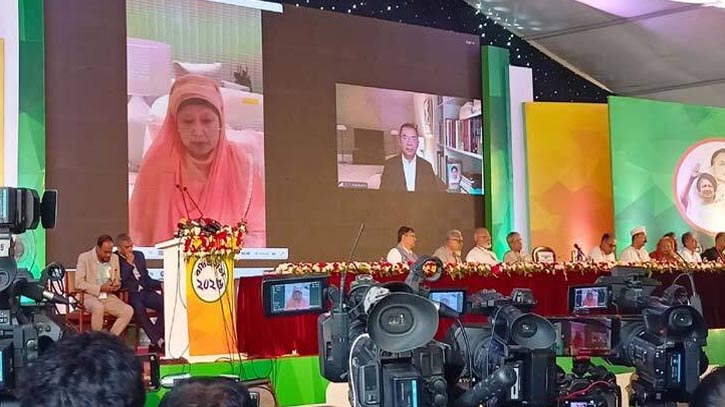 ন্যূনতম সংস্কার করে দ্রুত নির্বাচনের আহ্বান খালেদা জিয়ার