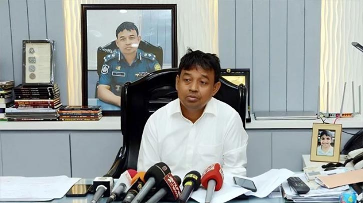 সাবেক ডিবি প্রধান হারুনের বিরুদ্ধে গ্রেপ্তারি পরোয়ানা সাবেক ডিবি প্রধান হারুনের বিরুদ্ধে গ্রেপ্তারি পরোয়ানা