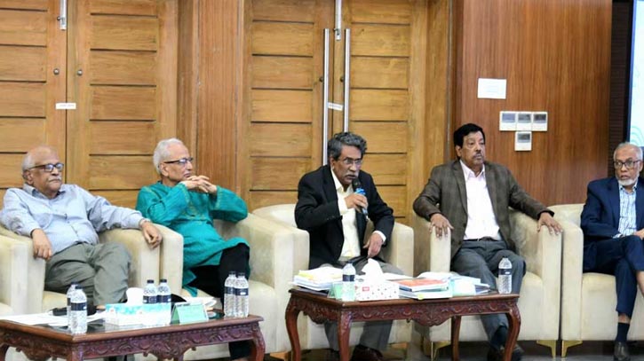 নারীদের গৌরবোজ্জ্বল ভূমিকায় বেগবান হয় জুলাই আন্দোলন: আলী রীয়াজ