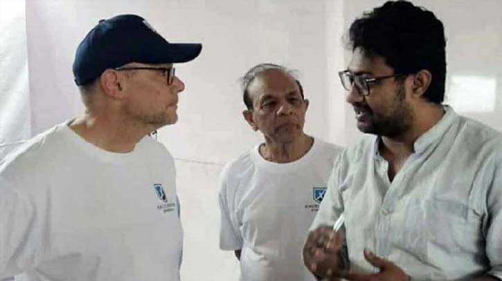 কক্সবাজারে হাসপাতাল পরিদর্শন ও গাছ রোপন করলেন পিটার হাস