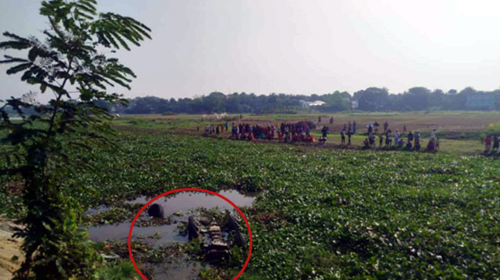 ট্রলি উল্টে কুমিল্লার তিতাস নদীতে, এক পরিবারের ৩ নারীর মৃত্যু
