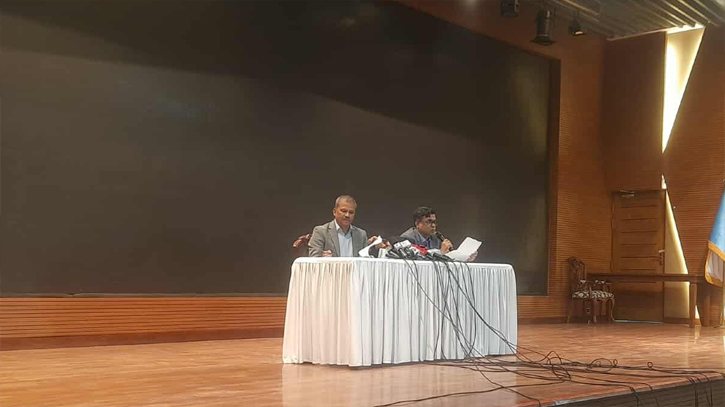 ৩-৪ দিনের মধ্যে ‘গণভোট আইন’ করা হবে : আইন উপদেষ্টা