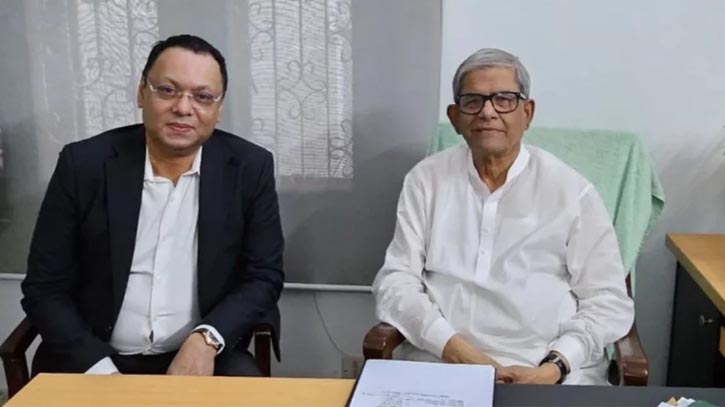 বিএনপি মহাসচিবের সাথে শওকত আজিজ রাসেলের বৈঠক