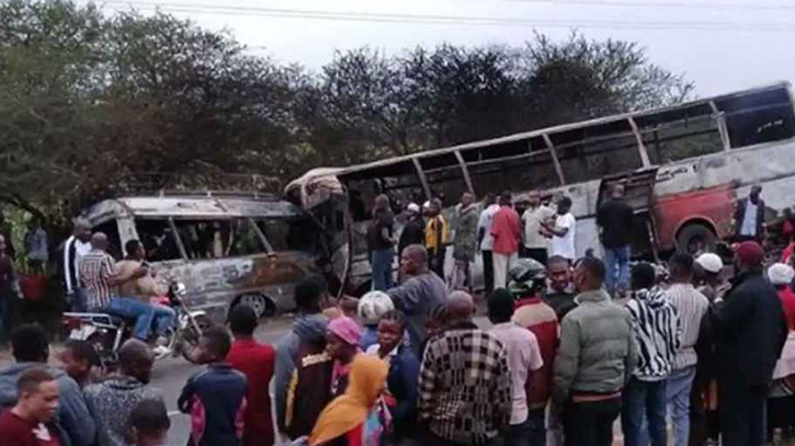 তানজানিয়ায় সংঘর্ষের পর বাস আগুনে পুড়ে মৃত্যু ৩৮
