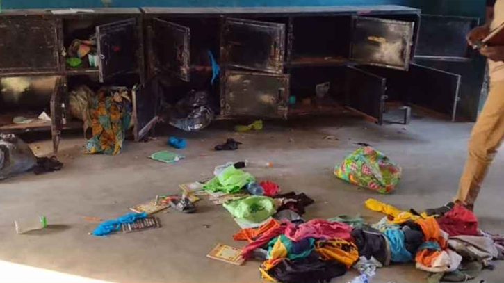 নাইজেরিয়ায় স্কুলে হামলা, ২২৭ শিক্ষার্থী-শিক্ষক অপহরণ