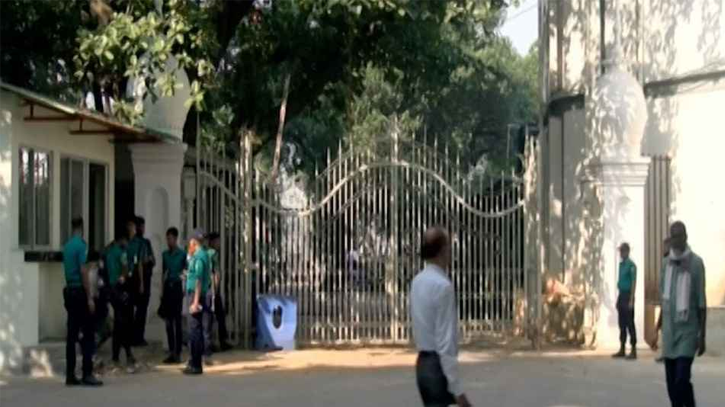 শেখ হাসিনার রায় ঘিরে ট্রাইব্যুনাল-ঈদগাহ এলাকায় জোরদার নিরাপত্তা