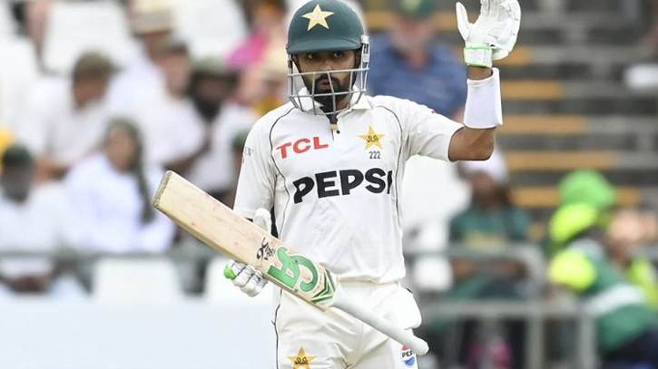 প্রথম এশিয়ান ব্যাটার হিসেবে ইতিহাস গড়লেন বাবর আজম