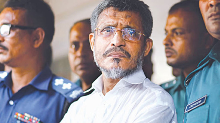 সৌদি আরবে যাওয়ার পথে হঠাৎ অসুস্থ বাবর, দুবাই হাসপাতালে ভর্তি সৌদি আরবে যাওয়ার পথে হঠাৎ অসুস্থ বাবর, দুবাই হাসপাতালে ভর্তি