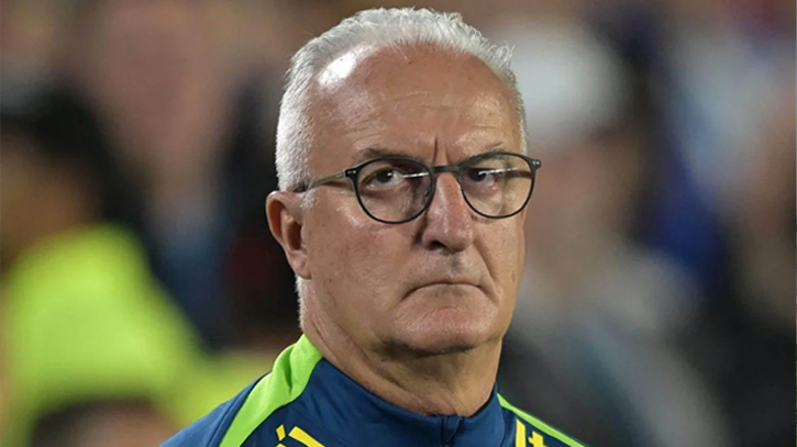 আর্জেন্টিনার কাছে হেরে বরখাস্ত হলেন ব্রাজিল কোচ দোরিভাল