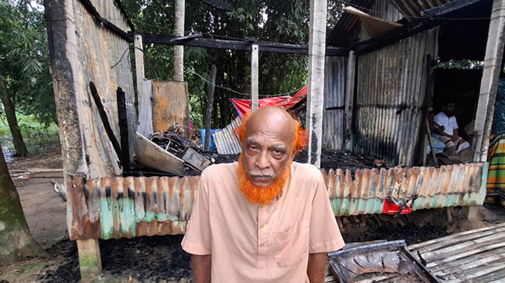 সখীপুরে দোকান পুড়ে ছাই