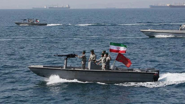 শত্রু জাহাজ ছাড়া সবার জন্য হরমুজ খোলা: ইরান শত্রু জাহাজ ছাড়া সবার জন্য হরমুজ খোলা: ইরান