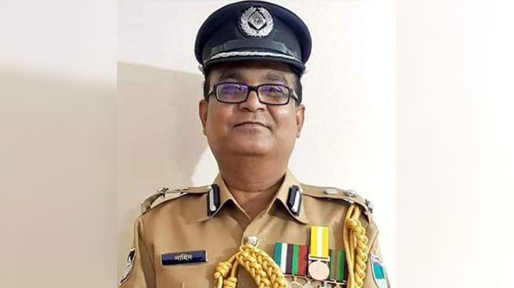 পুলিশের সাবেক ডিআইজি নাহিদুল ইসলাম গ্রেফতার