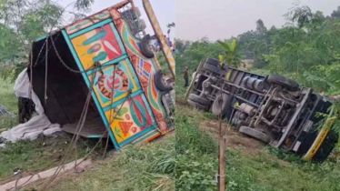 15 killed as truck overturns on Dhaka-Tangail highway