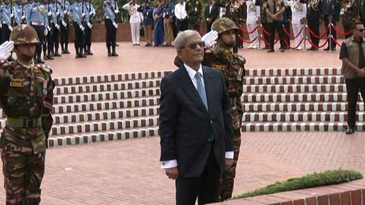 President pays tribute to martyrs at National Memorial
