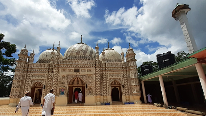 Dhaka leads as Bangladesh mosques exceed 350,000