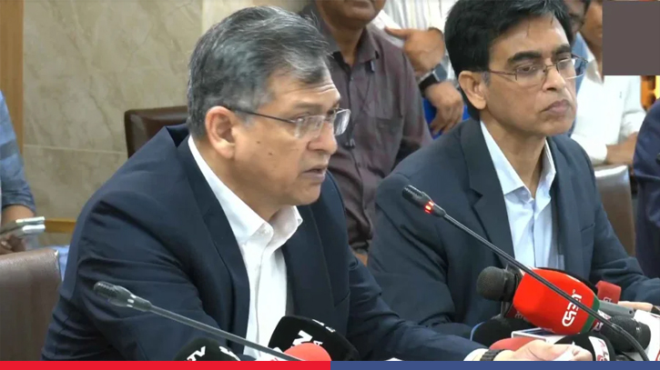 Home minister says cyber law changes won`t target journalists