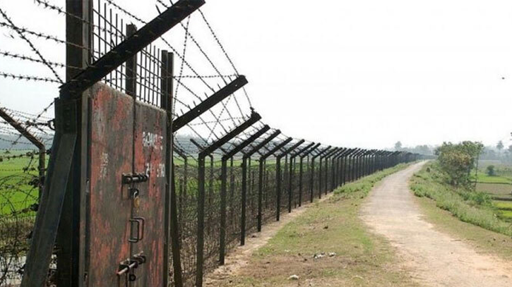 সীমান্তে বিএসএফের গুলিতে বাংলাদেশি যুবক আহত