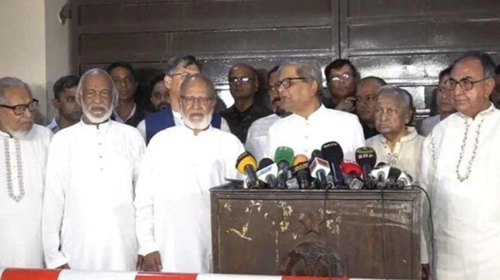 খালেদা জিয়ার সঙ্গে বিএনপি নেতাদের ঈদ শুভেচ্ছা বিনিময় খালেদা জিয়ার সঙ্গে বিএনপি নেতাদের ঈদ শুভেচ্ছা বিনিময়